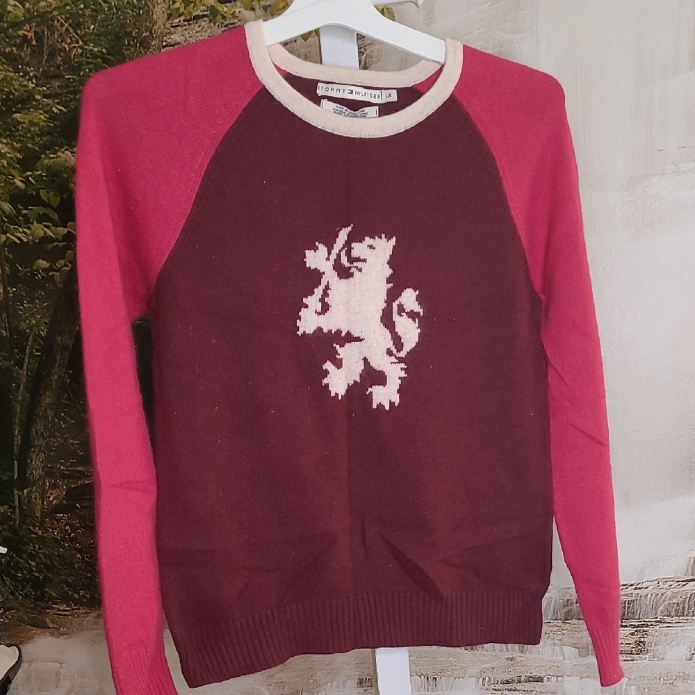 Tommy Hilfiger Womens Large Vintage Burgundy Pink Cream Lion Wool Sweater